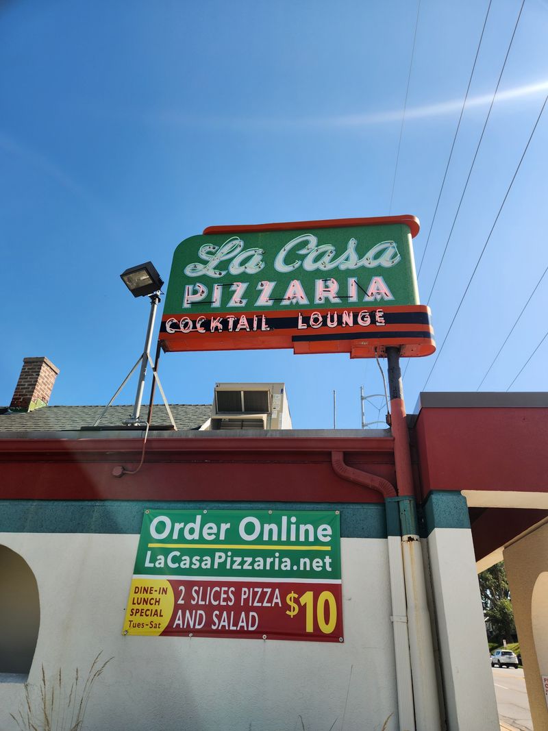 La Casa Pizzaria – Omaha, Nebraska
