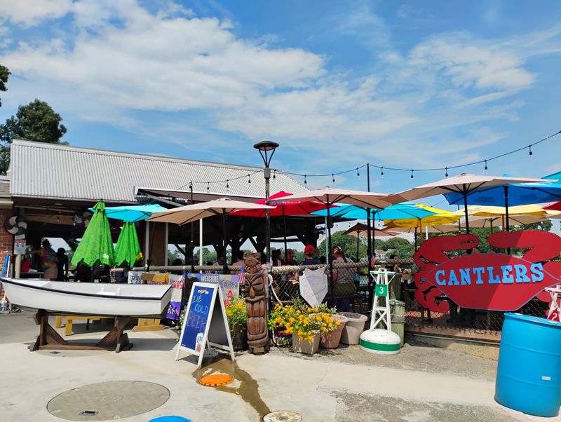 Cantler's Riverside Inn - Annapolis, Maryland