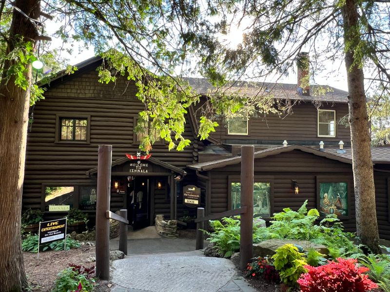 Ishnala Supper Club - Lake Delton, Wisconsin