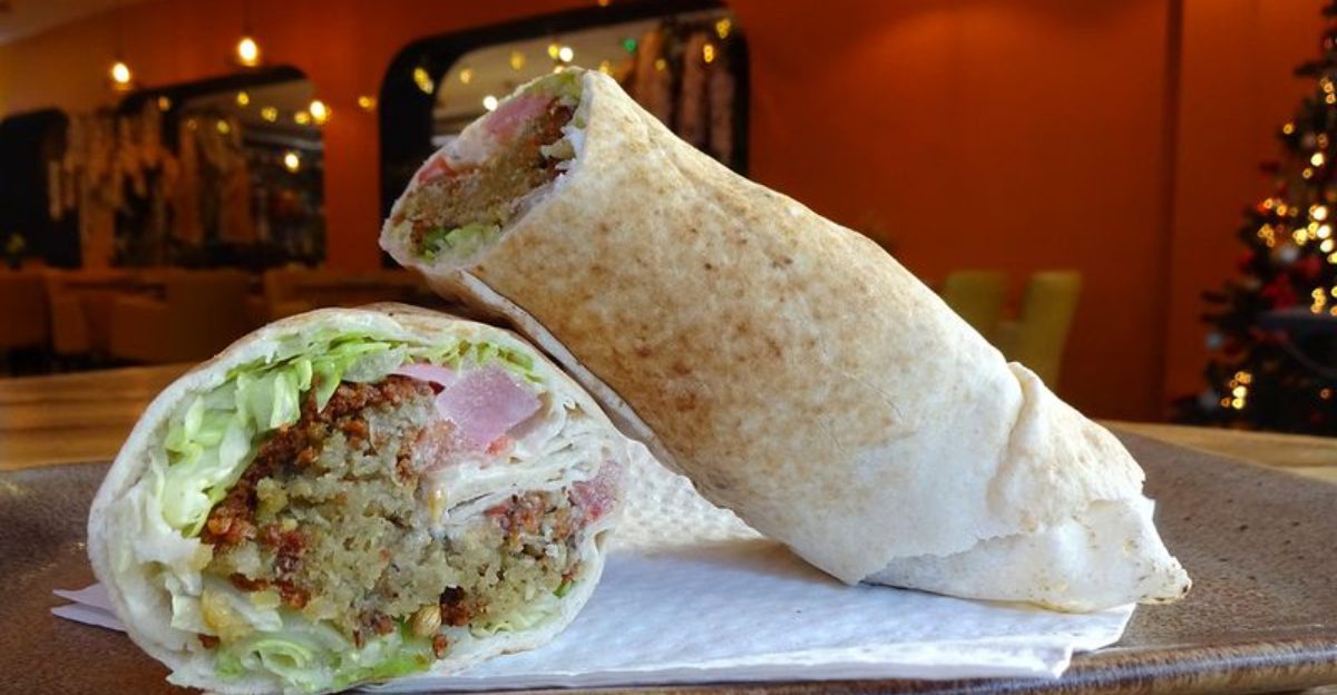 20 Light Restaurant Orders That Still Leave People Feeling Heavy