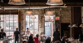 21 Restaurant Choices That Make People Lose Respect Quietly