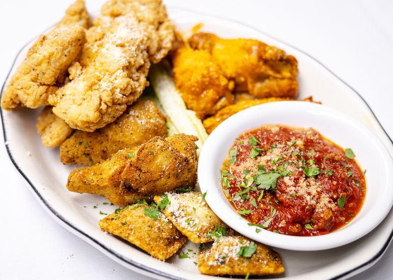 Guido's Pizzeria & Tapas - St. Louis, Missouri