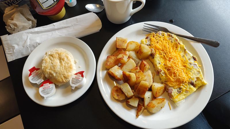 This Florida Lunch Counter Still Feels Like the 1970s – In the Best Way 5 Breakfast That Actually Feels Like Breakfast