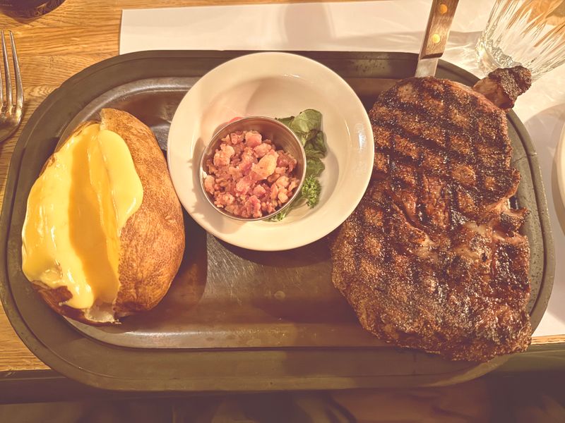 Club Paris - Anchorage, Alaska