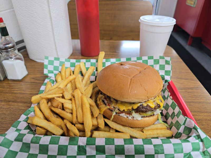 Hank's Hamburgers - Tulsa, Oklahoma