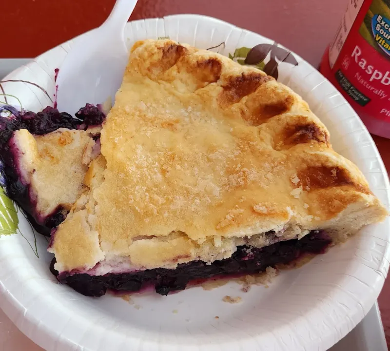 This Maine Waterfront Chowder Spot Gets So Busy, Regulars Know To Arrive Before Noon 12 Blueberry Pie And Whoopie Pie