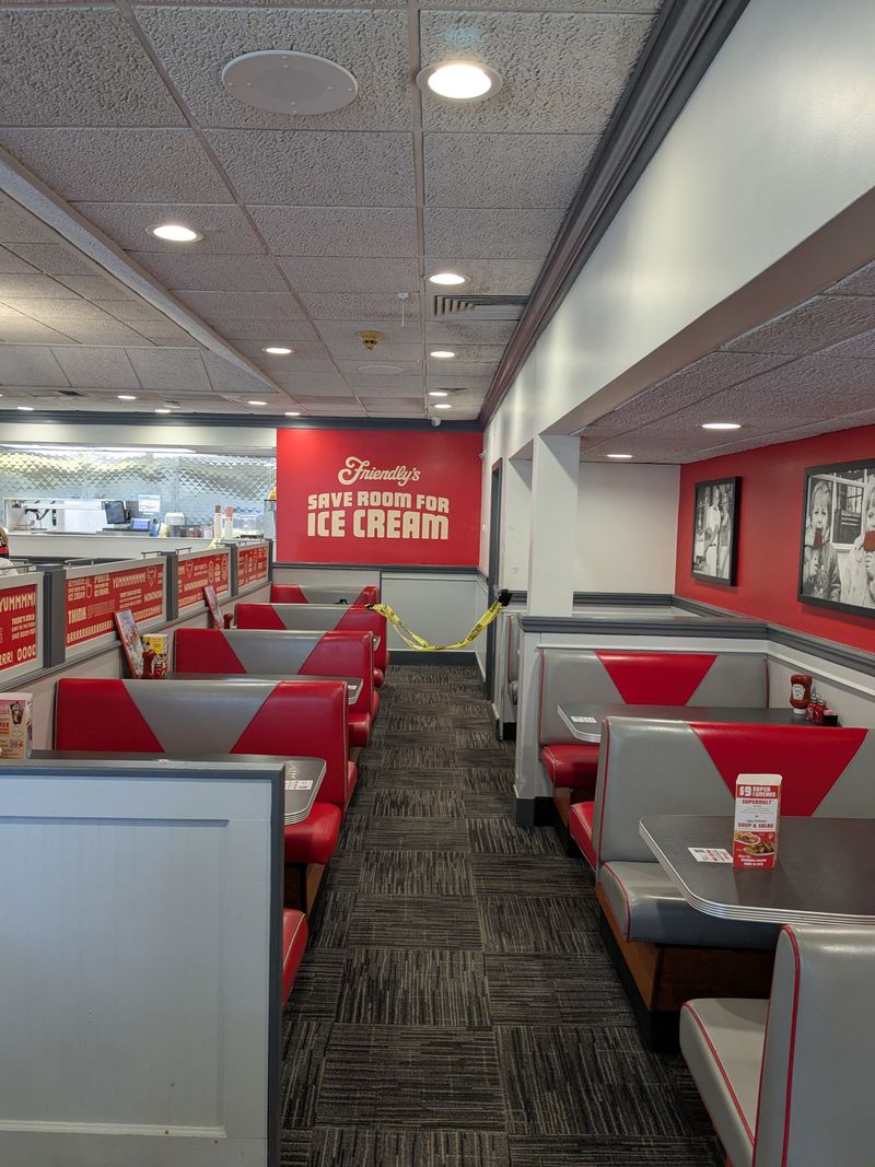 Friendly's - Springfield, Massachusetts