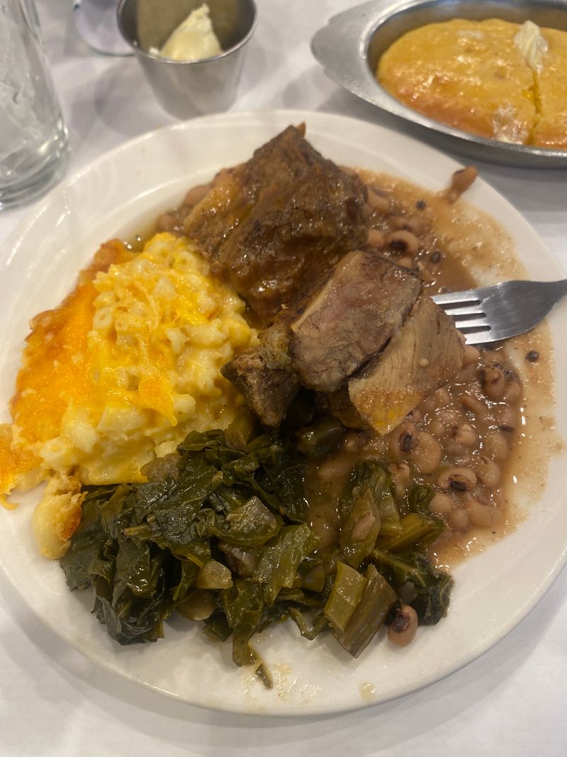 Pearl's Place Restaurant - Chicago, Illinois