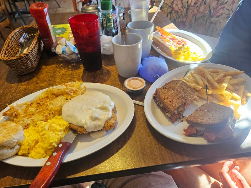 Lunch Sleeper Hits: Reuben and Club