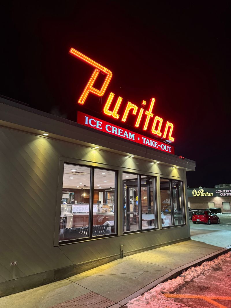 Puritan Backroom Restaurant - Manchester, New Hampshire