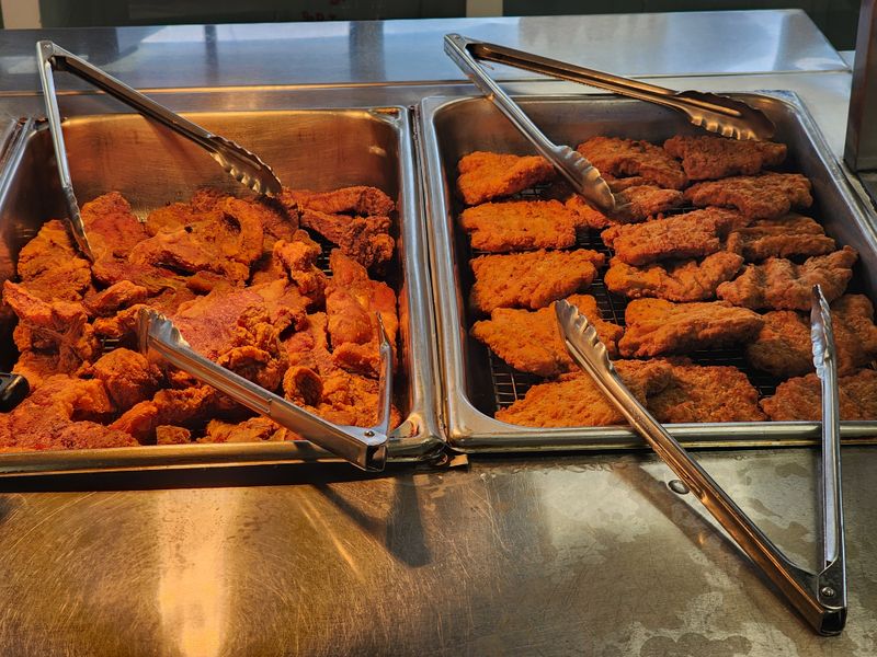 This Mississippi Diner Serves Classic Plates Locals Say Still Taste Like The Old Days 15 Southern Fried Chicken