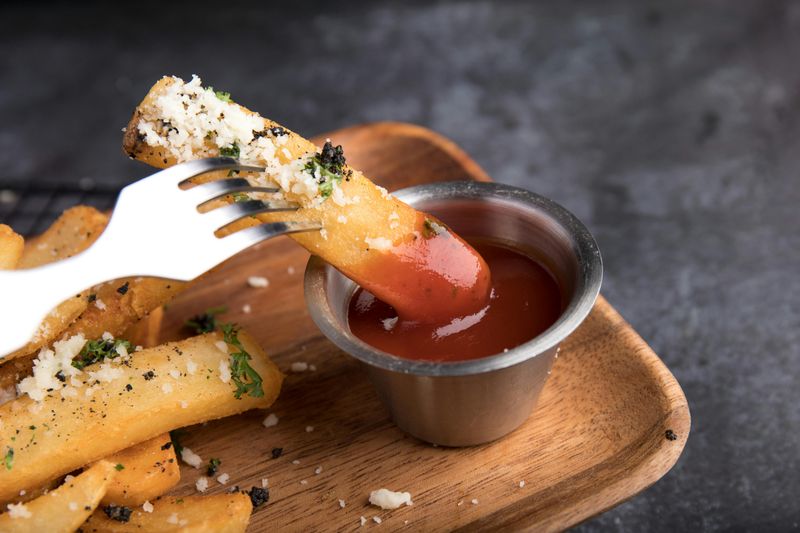 21 Foods People Only “Like” Because They’re Trying to Impress Someone 4 Truffle fries