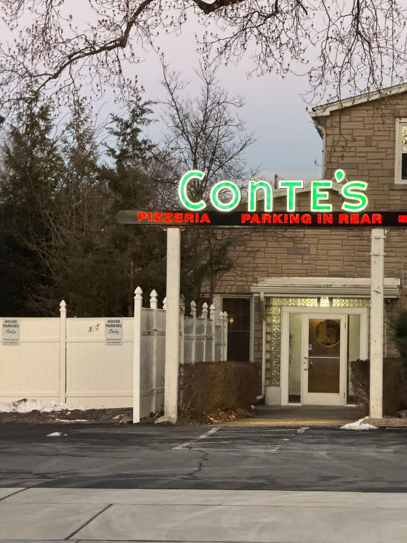 Conte's Pizza - Princeton, New Jersey