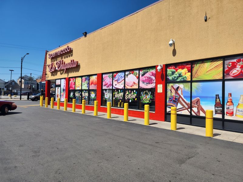 Food Market La Chiquita - Chicago, Illinois