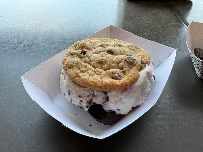 The Baked Bear - San Diego, California