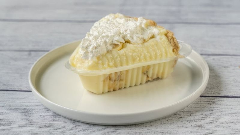 The Homemade Pies at This Amish Restaurant Are Worth the Drive Anywhere in Florida 6 Banana Cream Throwback