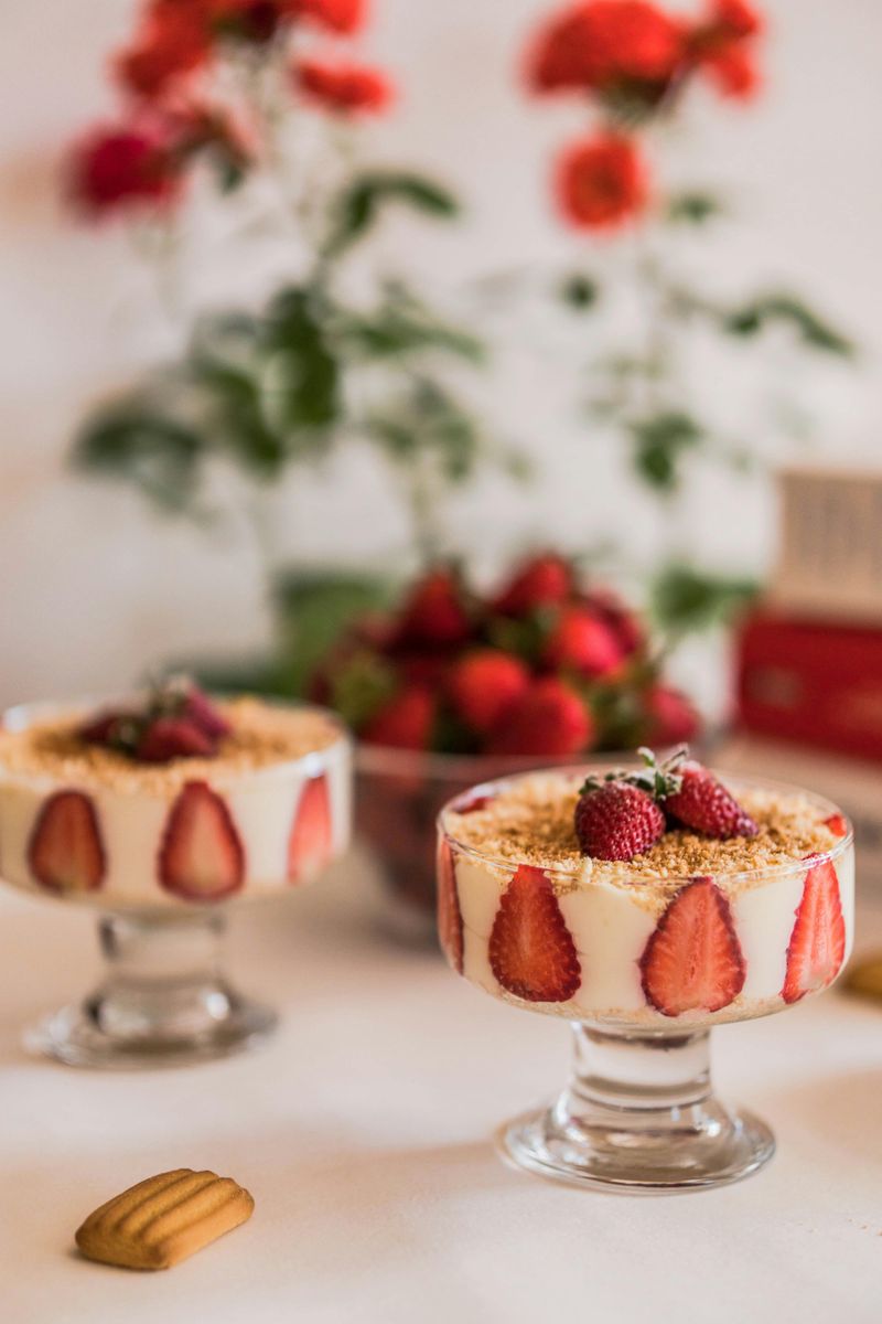 20 Retro Desserts That Need a Comeback Now 21 Dessert glass