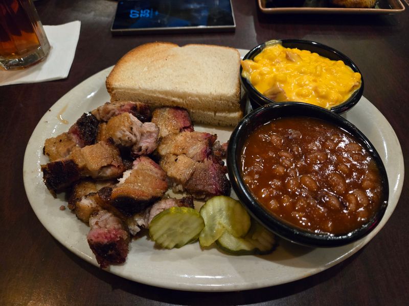 Smokehouse Barbecue - Kansas City, MO - Zona Rosa - Kansas City, Missouri