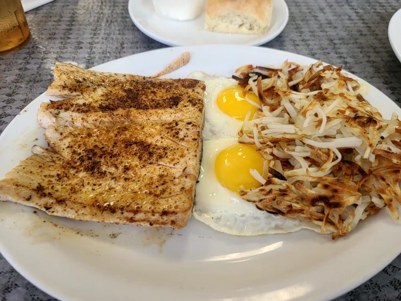 The Homemade Breakfast at This Florida Diner Is the Kind You Think About All Day 4 Crispy Hash Browns
