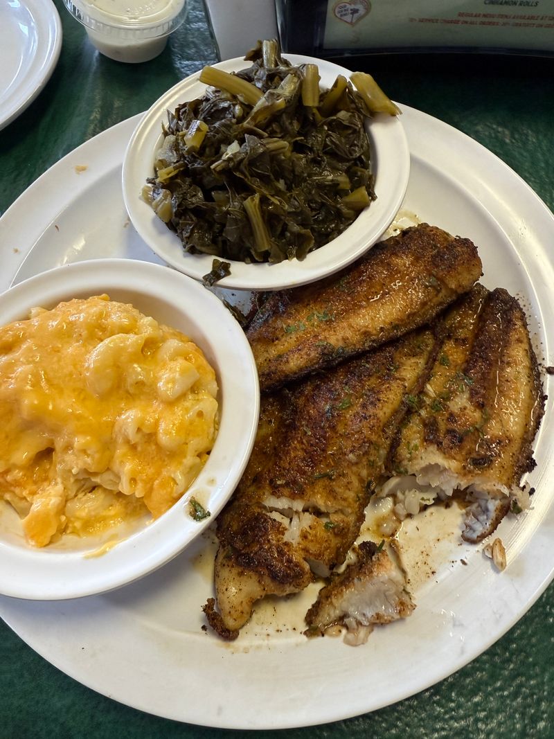 The Four Way Soul Food Restaurant - Memphis, Tennessee