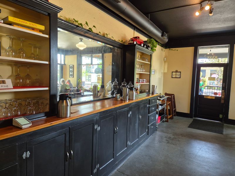 Harney Street Cafe - Portland, Oregon