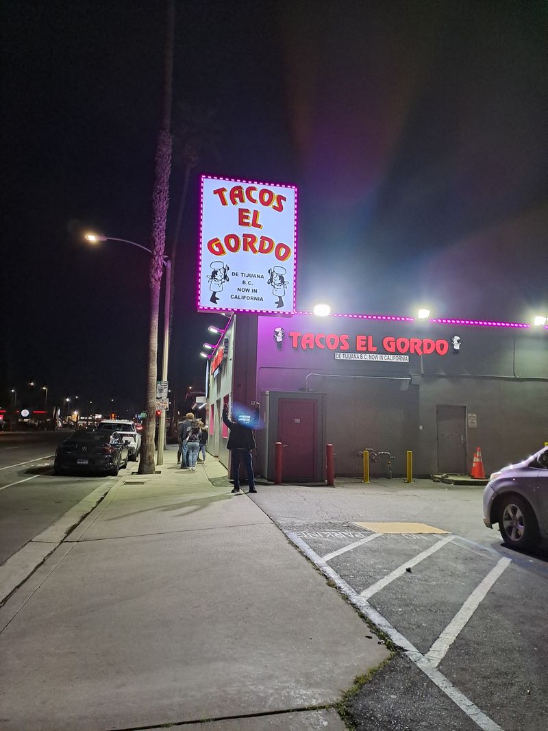 This California Taco Stand Keeps Things Simple - And That’s Exactly Why It Works 11 The Late Night Energy