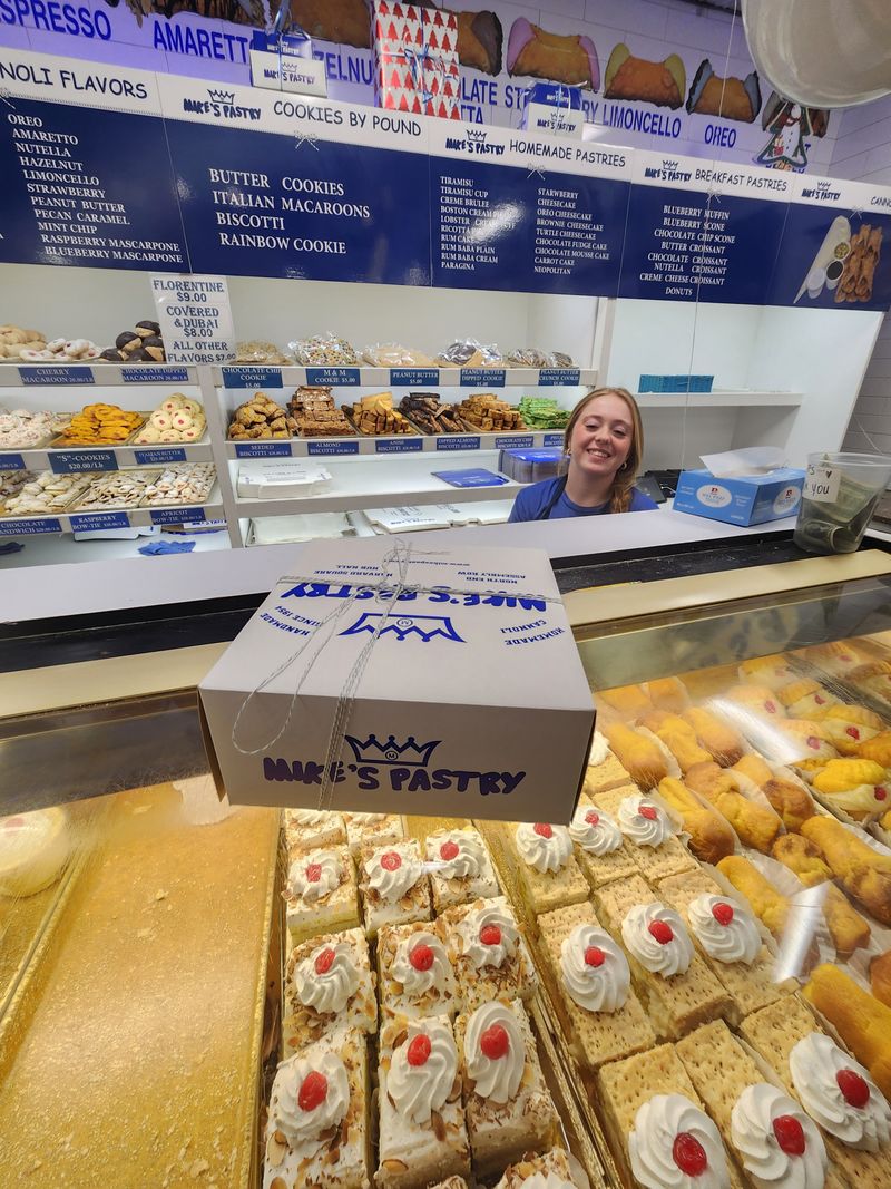 Chocolate-Dipped Cannoli