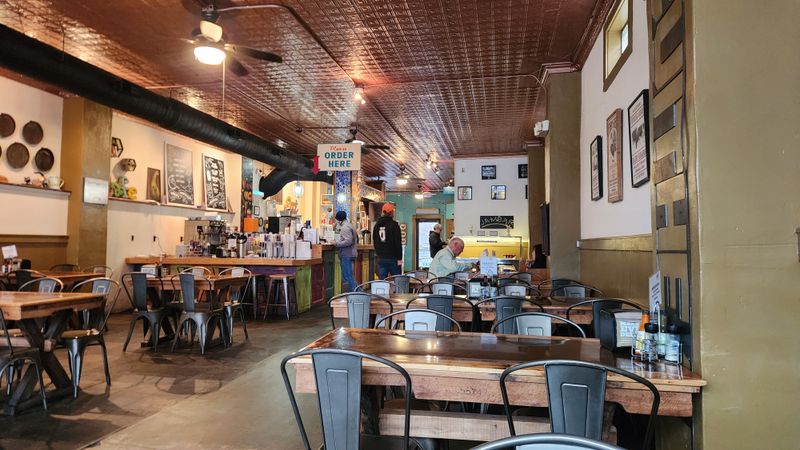 This North Carolina Biscuit Spot Serves Breakfast Biscuits Locals Say Are Worth The Morning Line 18 Tips For Beating The Line