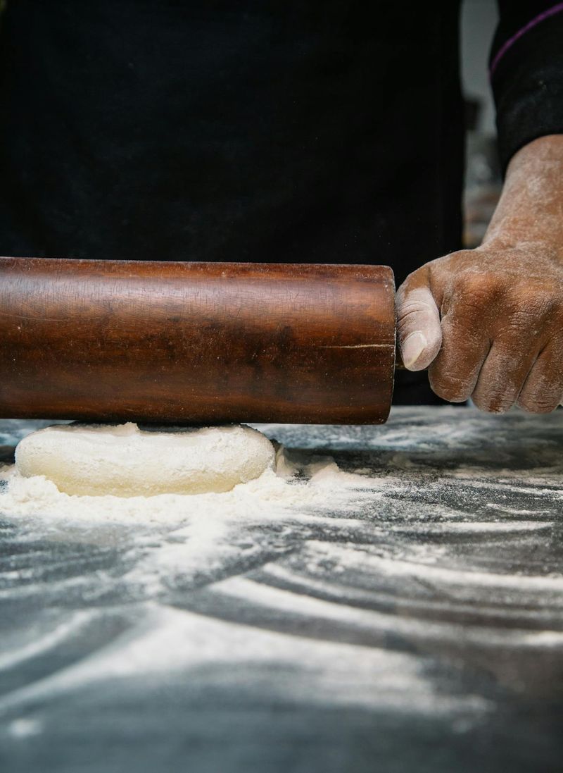 19 Holiday Cookies People Stopped Making - Big Mistake 15 Rolling pin