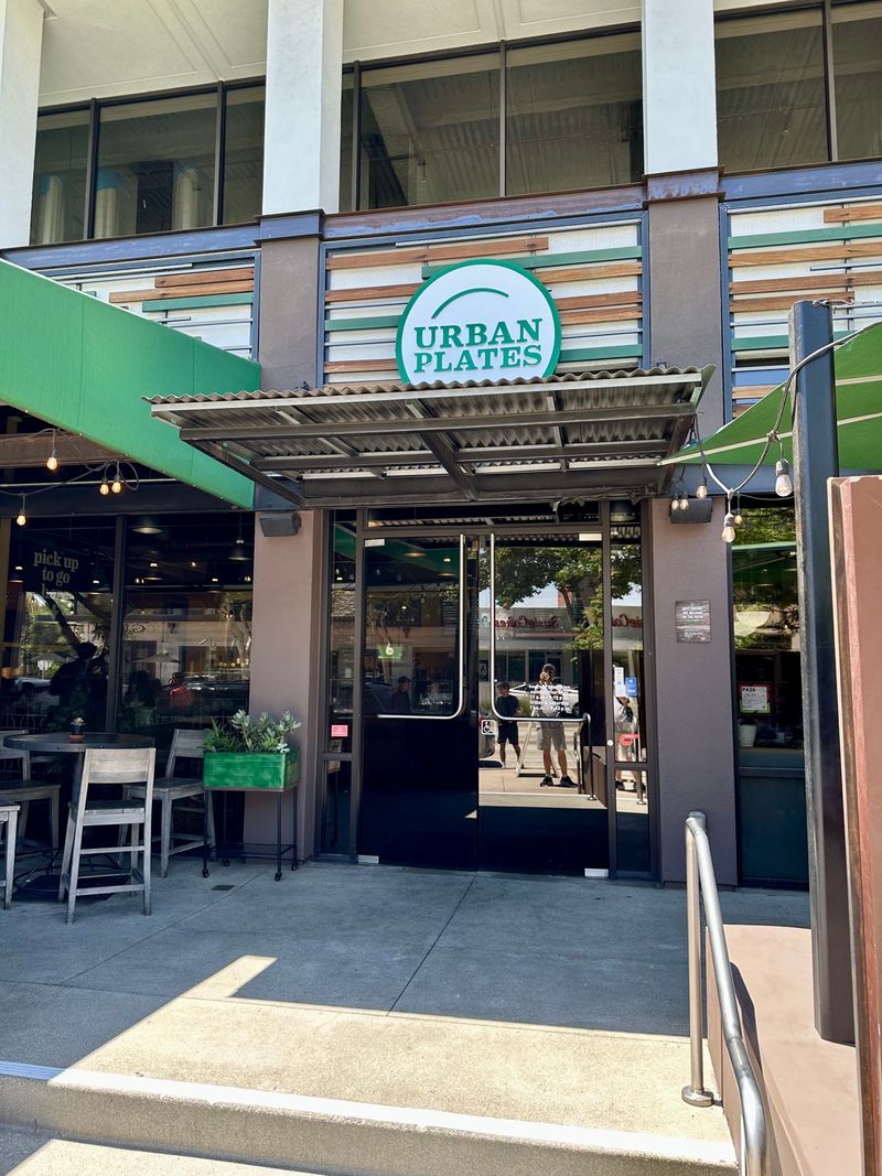 Urban Plates - Pasadena, California