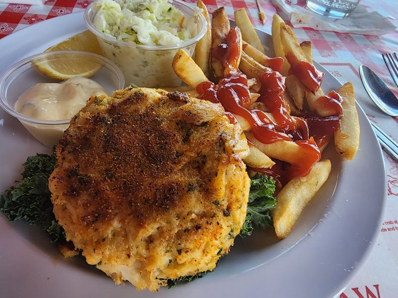 10 Maryland Crab Cake Spots Where The Lump Meat Stays The Star 14 The Crab Claw - St Michaels, Maryland