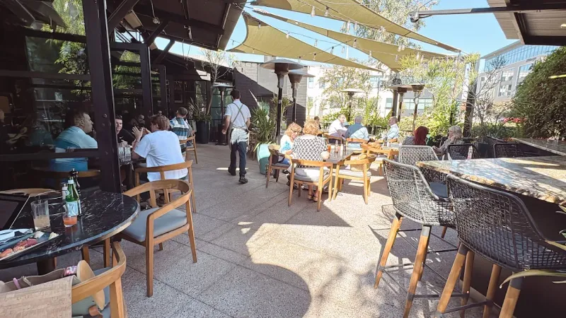 This Arizona Seafood Shack Serves Crab Worth Driving Across the State For 11 Patio Vibes And Practical Details