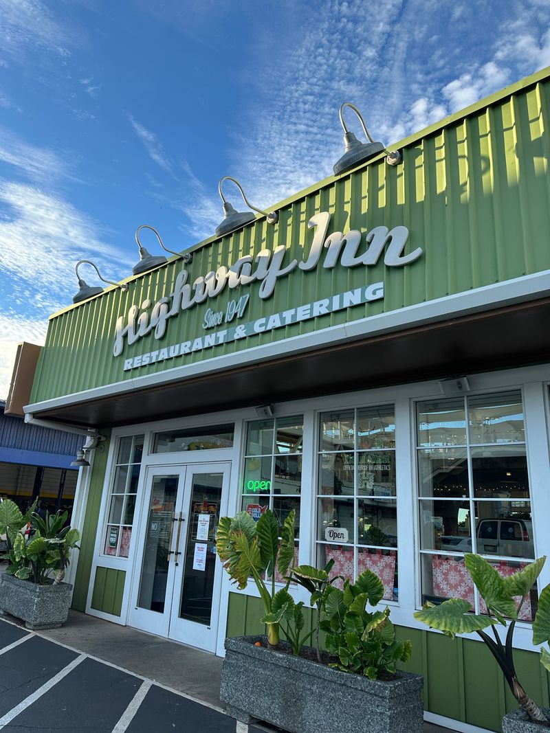 Highway Inn Restaurant and Catering - Waipahu, Hawaii