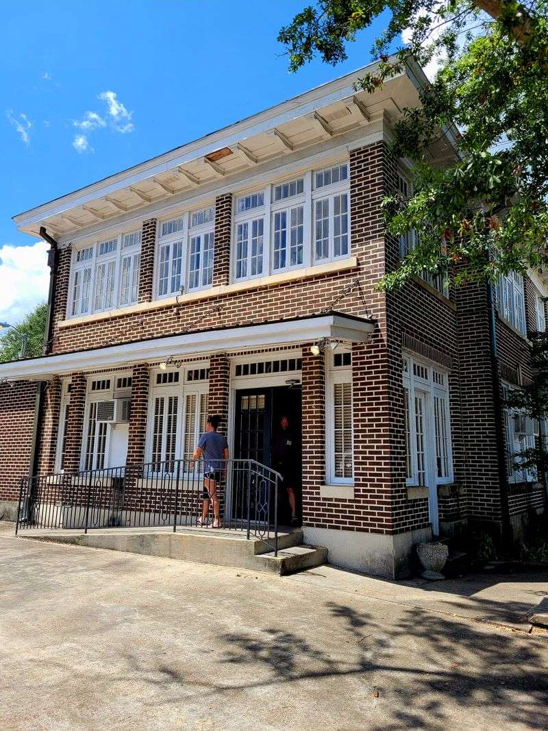 The Dinner Bell - McComb, Mississippi