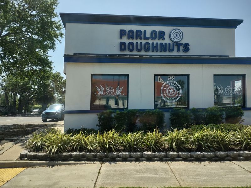 Parlor Doughnuts - Jacksonville Beach, Florida