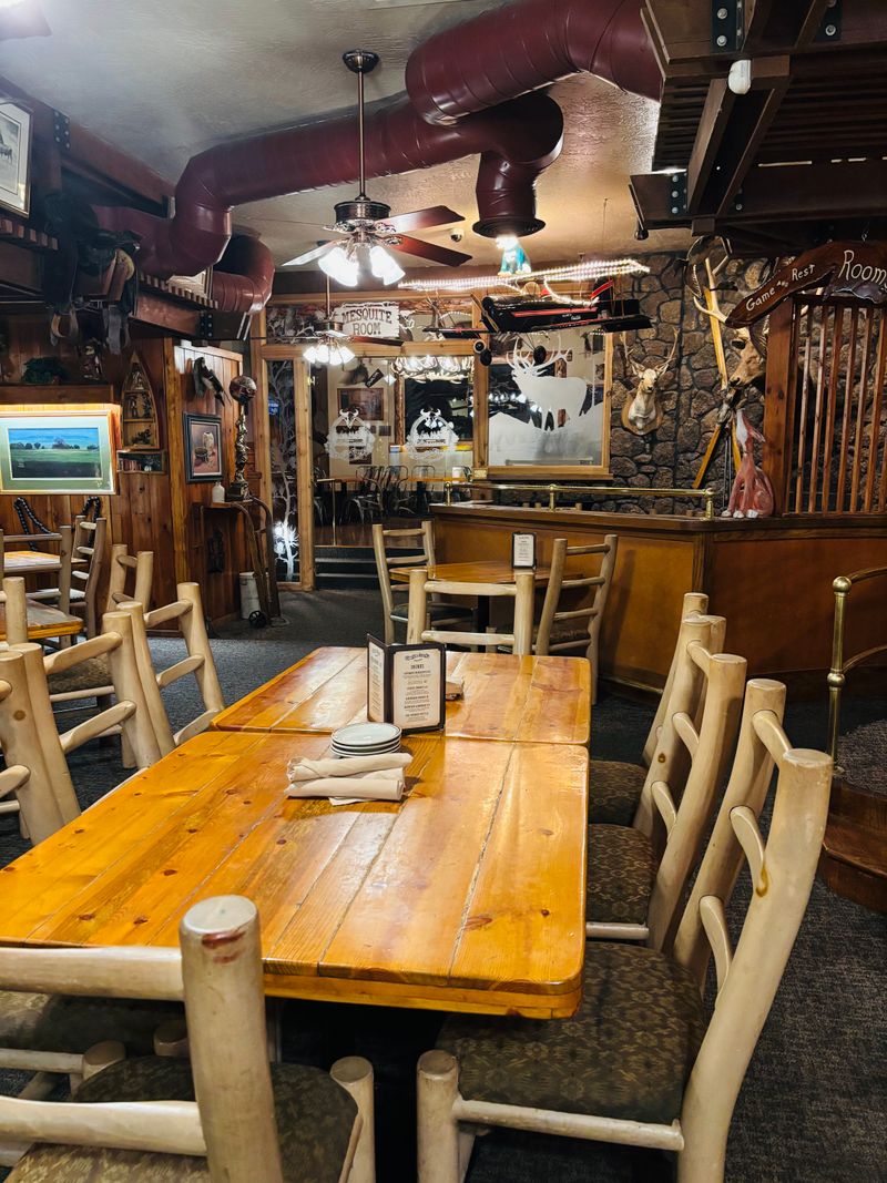 This Historic Arizona Restaurant Is Where the Southwest’s Best Prime Rib Is Served 14 Service, Consistency, and How To Get The Best Experience