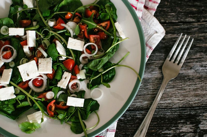 19 “Family Friendly” Meals Kids Refuse on Sight 8 Spinach salad