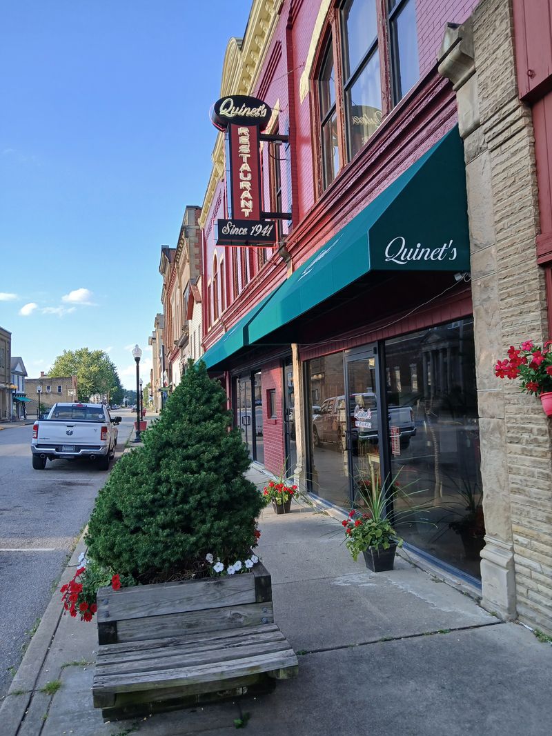 Quinet's Restaurant — New Martinsville, West Virginia