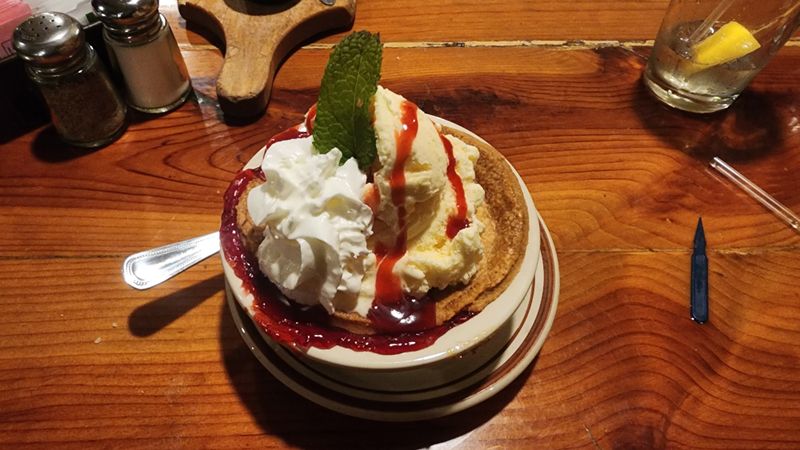 The Beef Ribs at This Arizona Steakhouse Are the Kind You Remember for Weeks 12 Cobbler A La Mode on the Patio