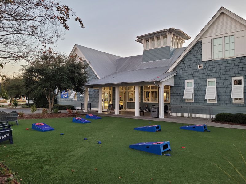 9 Florida Bakeries Where the Cinnamon Rolls Make Mornings Feel Like a Holiday 8 Donut Hole - Inlet Beach, Florida