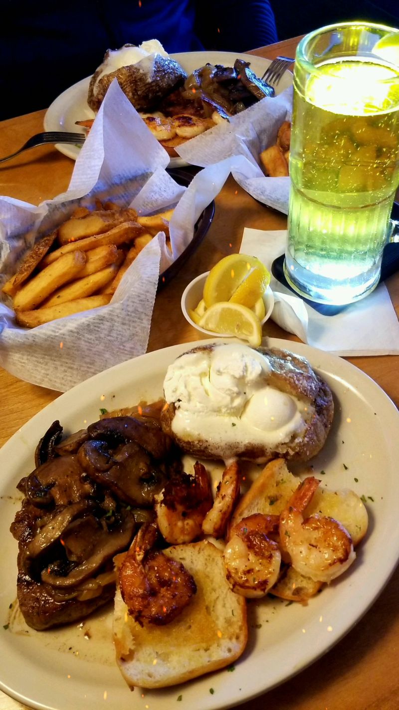 Texas Roadhouse - Phoenix, Arizona