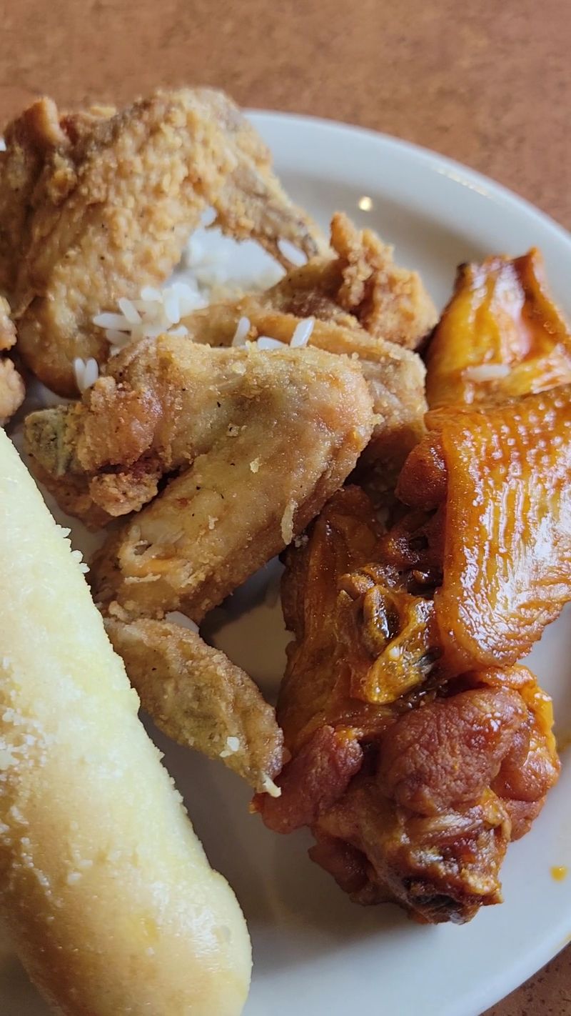 Crispy Fried Chicken That Draws Crowds