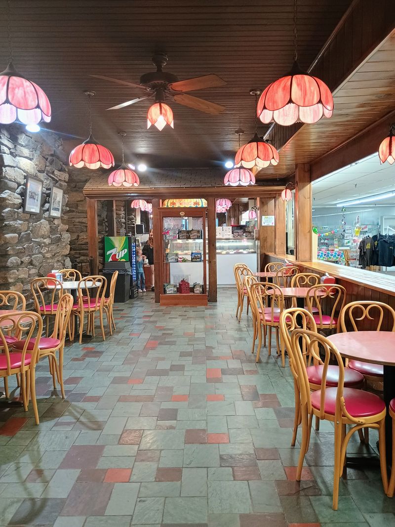 Hebert Candies & Gifts - Shrewsbury, Massachusetts