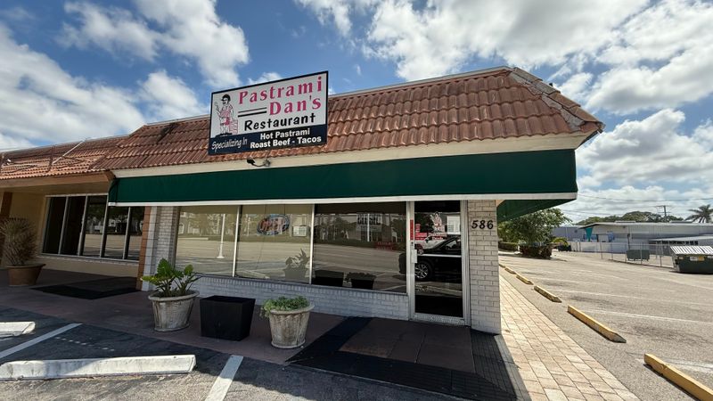 Pastrami Dan's - Naples, Florida