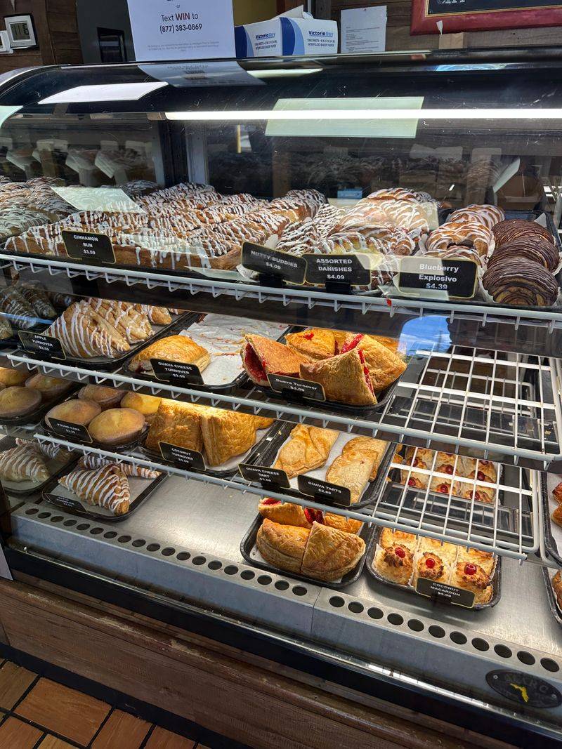 Guava and Cheese Pastelito