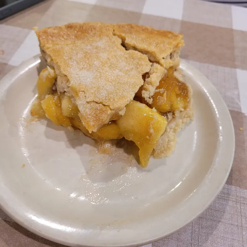 The Homemade Pies at This Amish Restaurant Are Worth the Drive Anywhere in Florida 8 Classic Apple with Warm Spice