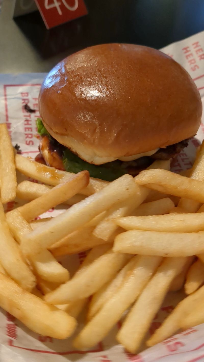 This Arkansas Burger Counter Smashes Patties So Thin The Edges Turn Pure Crunch 13 Fries, Sweet Potato Fries, And Chili Cheese
