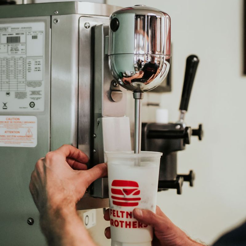 This Arkansas Burger Counter Smashes Patties So Thin The Edges Turn Pure Crunch 14 Shakes, Floats, And Old-School Vibes