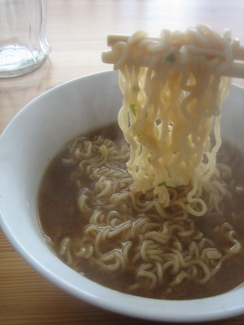 Microwave ramen