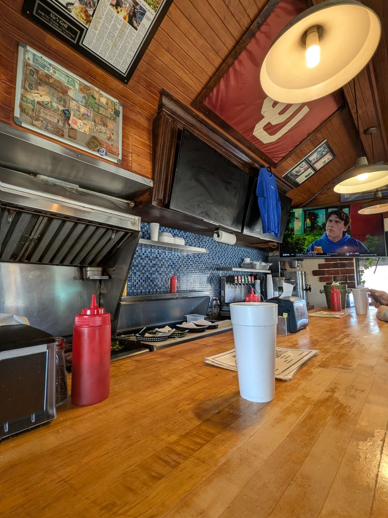 This Oklahoma Burger Grill Refuses To Rush Orders - Even When The Line Grows 9 The Breakfast Cameo